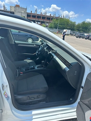 Volkswagen Passat 2022 2.0 TDI DSG 150 CP   Full Opțiuni, Istoric Service, 162.000 km - imagine 8