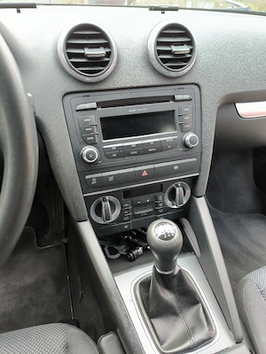 Audi A3 benzina 2010 - imagine 8