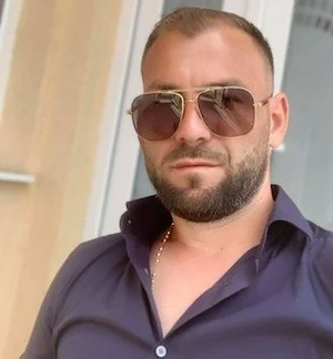 DISCRET SI ,disponibil  pentru femei Din Slatina