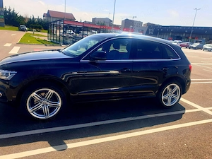  Vând Audi Q5 2.0
