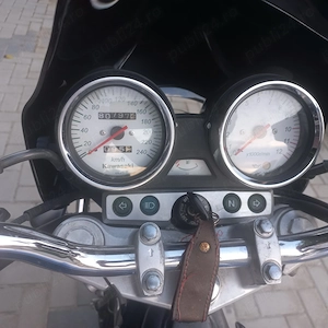 Vand Kawasaki ZR 750 F - imagine 2