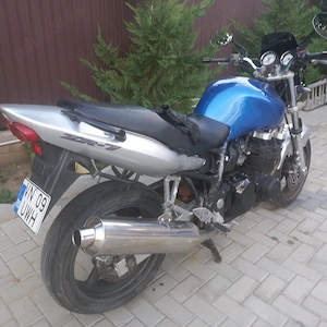 Vand Kawasaki ZR 750 F - imagine 3
