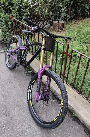 Bicicleta Downhill Norco