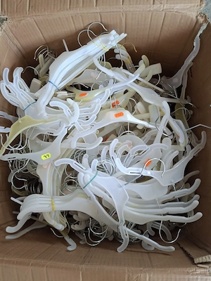 Umerașe din plastic,,,mici ,,medi si mari .