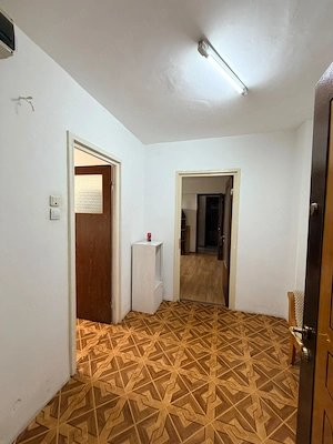 Apartament 2 camere Piata Resita   Bloc 1982 - imagine 10