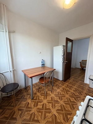 Apartament 2 camere Piata Resita   Bloc 1982 - imagine 4