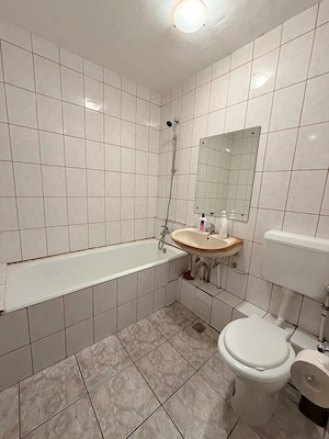 Apartament 2 camere Piata Resita   Bloc 1982 - imagine 9
