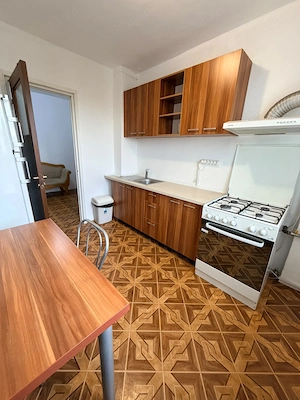 Apartament 2 camere Piata Resita   Bloc 1982 - imagine 6