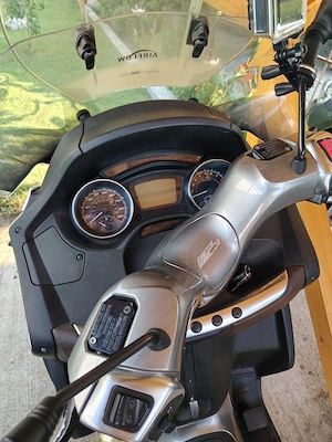 Piaggio Mp3 300 cm cât B - imagine 3