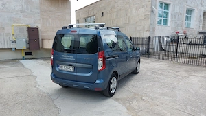 Vand Dacia Dokker 1.6i Laureate, 5 locuri, 2014, 37600 km, stare exceptionala - imagine 5