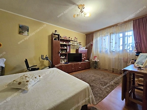 Apartament cu 2 camere, decomandat, Micro 18, Etaj 3, lângă Dunărea Mall