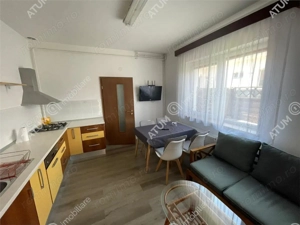 Apartament cu 1 camera la casa curte proprie zona Piata Cluj Sibiu