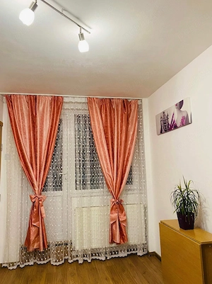 Ofer spre închiriere garsoniera zona Astra Brasov Ciucaș  - imagine 9