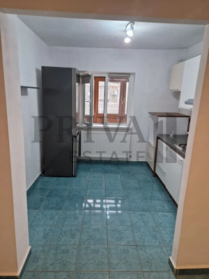 Apartament decomandat 2 camere, 57 m, etaj 4, Soarelui - imagine 3