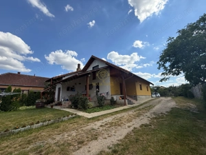 De vanzare Casa cu 4 camere si teren de 4.839mp/Utilata/Mobilata - imagine 4