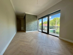 Casa individuala cu Pompa de caldura si panouri solare. IN ORAS ! - imagine 14