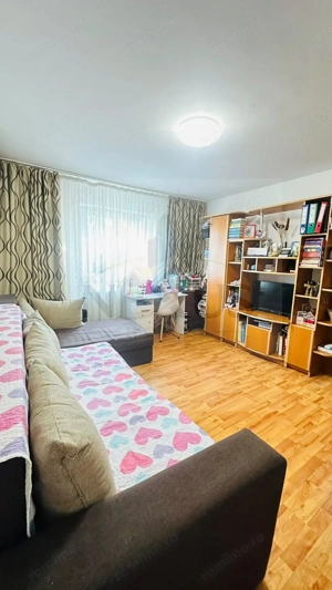 Apartament 2 camere| Etaj 4/4| Necesită renovare| Anvelopat| Parcare - imagine 4