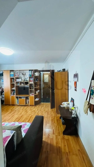 Apartament 2 camere| Etaj 4/4| Necesită renovare| Anvelopat| Parcare - imagine 6