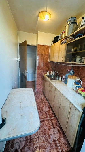 Apartament 2 camere| Etaj 4/4| Necesită renovare| Anvelopat| Parcare - imagine 16