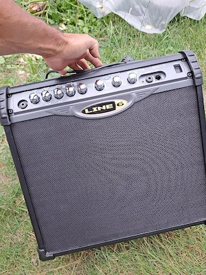 Celesteon boxa hifi  cu putere activa  englezeasca 