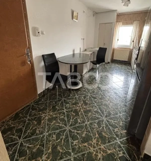 Apartament cu 4 camere decomandate de vanzare in cartier Manastur - imagine 3