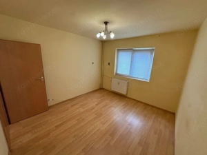 Apartament 2 camere semidecomandat, 47 mp, Etaj 2/4, Nord Ploiești - imagine 3