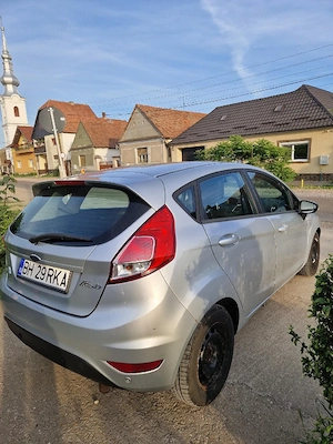 Ford Fiesta - imagine 3