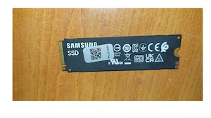 Ssd 512gb nvme gen 4 sqmsung pm9c1b sau kingstone folosit cateva ore