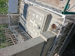 Loc de veci cimitirul Sf. Mina - imagine 4