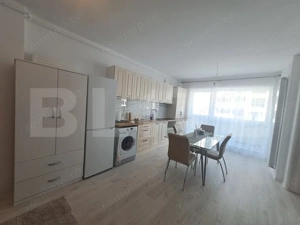 Apartament cu 2 camere, 42 mp, etaj 2, decomandat - zona Tractorul - imagine 2