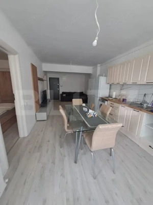 Apartament cu 2 camere, 42 mp, etaj 2, decomandat - zona Tractorul - imagine 5