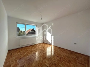 Proprietate versatila pentru locuit sau investitie - 203 mp, 8 camere - SEBES - imagine 3
