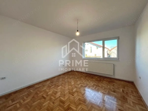 Proprietate versatila pentru locuit sau investitie - 203 mp, 8 camere - SEBES - imagine 4