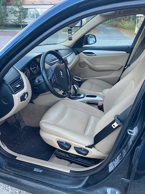 BMW X1 xDrive18d 2014 - imagine 9