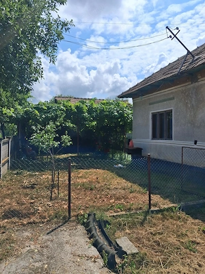 Casă + anexe de vanzare in Galicea - imagine 4