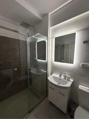 Ofer spre inchiriere studio cu 2 camere  - imagine 6