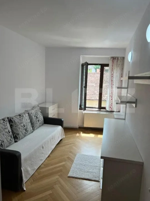 Apartament 3 camere 2 bai -in vila - 80mp  -pivnita si  parcare Central  - imagine 5