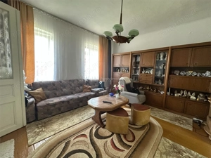 Bocsa Montana, Casa mare la strada principala - imagine 3