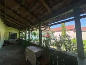 Bocsa Montana, Casa mare la strada principala - imagine 11