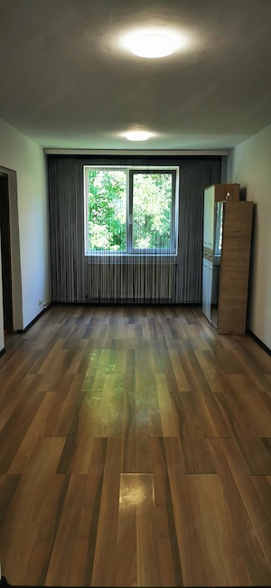 Vand apartament 4 camere Triaj - imagine 10