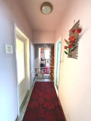 Apartament de vanzare cu 3 camere, 2 bai, 2 balcoane, zona Soarelui - imagine 15
