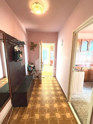 Apartament de vanzare cu 3 camere, 2 bai, 2 balcoane, zona Soarelui - imagine 6