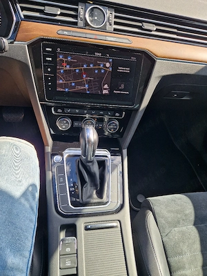 Passat B8 R line ,2018 ,2.0 tdi ,150 cai ,euro 6 - imagine 10