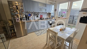 Apartament de vanzare 3 camere si gradina Calea Surii Mici