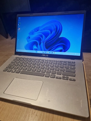 Laptop Asus F409J