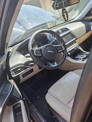 Jaguar XE -Motor functional
