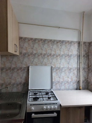 Garsoniera 25 mp Rosiori 34.000 euro - imagine 7