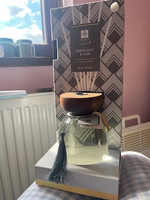Difuzor de parfum cu bețișoare 