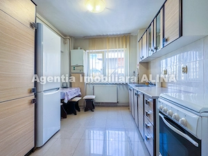 Apartament 2 camere in Mun. Deva, Jud. HD, zona Lido, Bld. Decebal, etaj 5, lift.