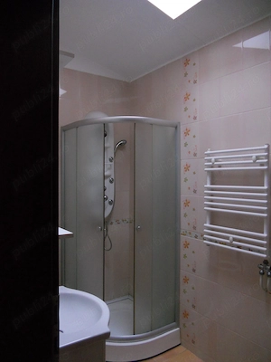 De inchiriat - Apartament 1 camera, zona linistita, terasa cu panorama  7mp - imagine 5